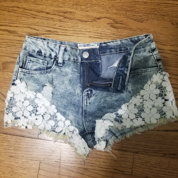 Hot Kiss Pants - Blue Denim mid rise shorts with crochet lace